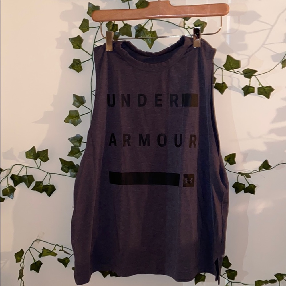 Under armour tank